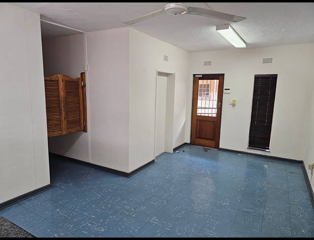 110M² APARTMENT BLOCK FOR SALE IN NELSPRUIT CENTRAL